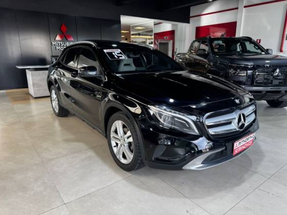 MERCEDES-BENZ GLA 200 1.6 CGI VISION 16V TURBO FLEX 4P AUTOMÁTICO